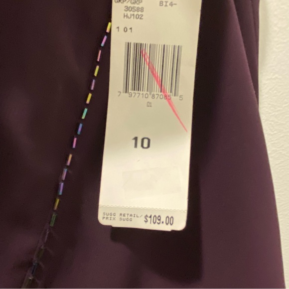 ❤️3/$30: Evan-Picone Maroon Dress.  Never worn and tag still on it. - Picture 7 of 7